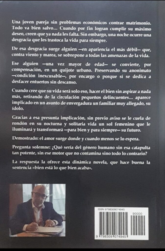 La máscara contraportada